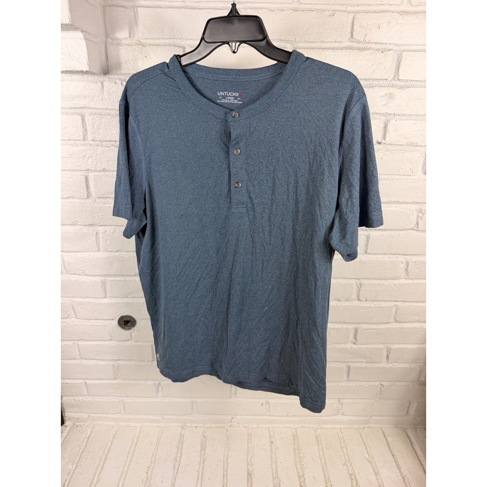 UNTUCKit Mens Large Blue Performance Henley Shirt Short Sleeve Stretch Logo